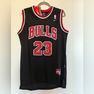 🏀 Nike Team Sports Chicago Bulls #23 Michael Jordan Jersey – NWT